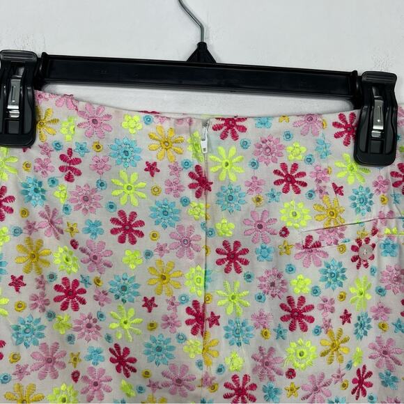 Lilly Pulitzer Starlet Eyelet Floral Embroidered Mini Skirt Size 8 - Picture 4 of 9